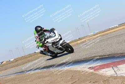media/Mar-07-2022-Fun Track Dayz (Mon) [[9cc4a7dca7]]/Novice Group/145pm (Grapevine)/
